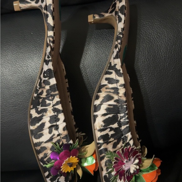 Betsey Johnson Leopard-Print Mule with Floral Appliqués - New Size 7.5 - Picture 3 of 5